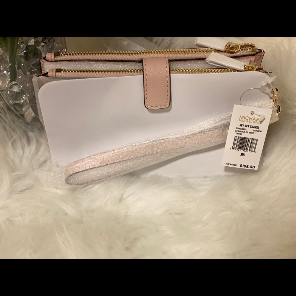 Michael Kors LG Double Zip Wristlet Leather NWT - Picture 5 of 16